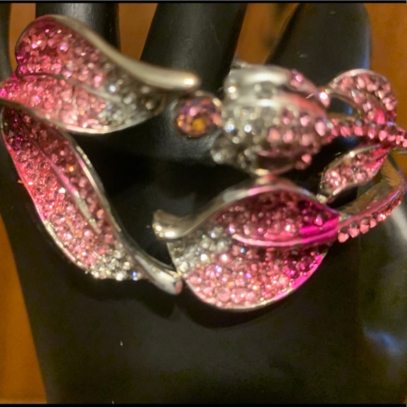 Pink & white crystal bracelet, Calla Lily design - Picture 2 of 3